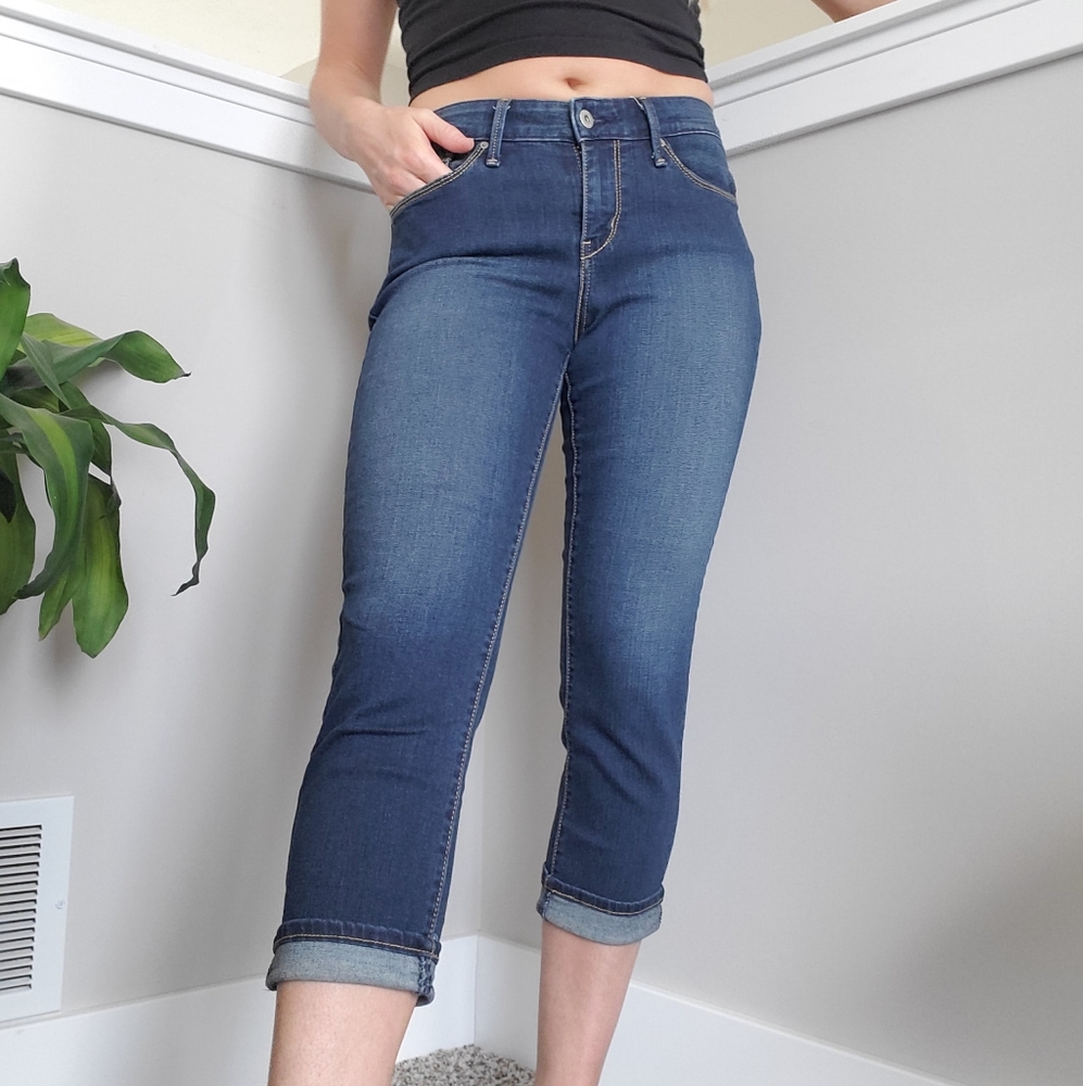 Levis Denizen Modern Crop Jean Capri Size 6